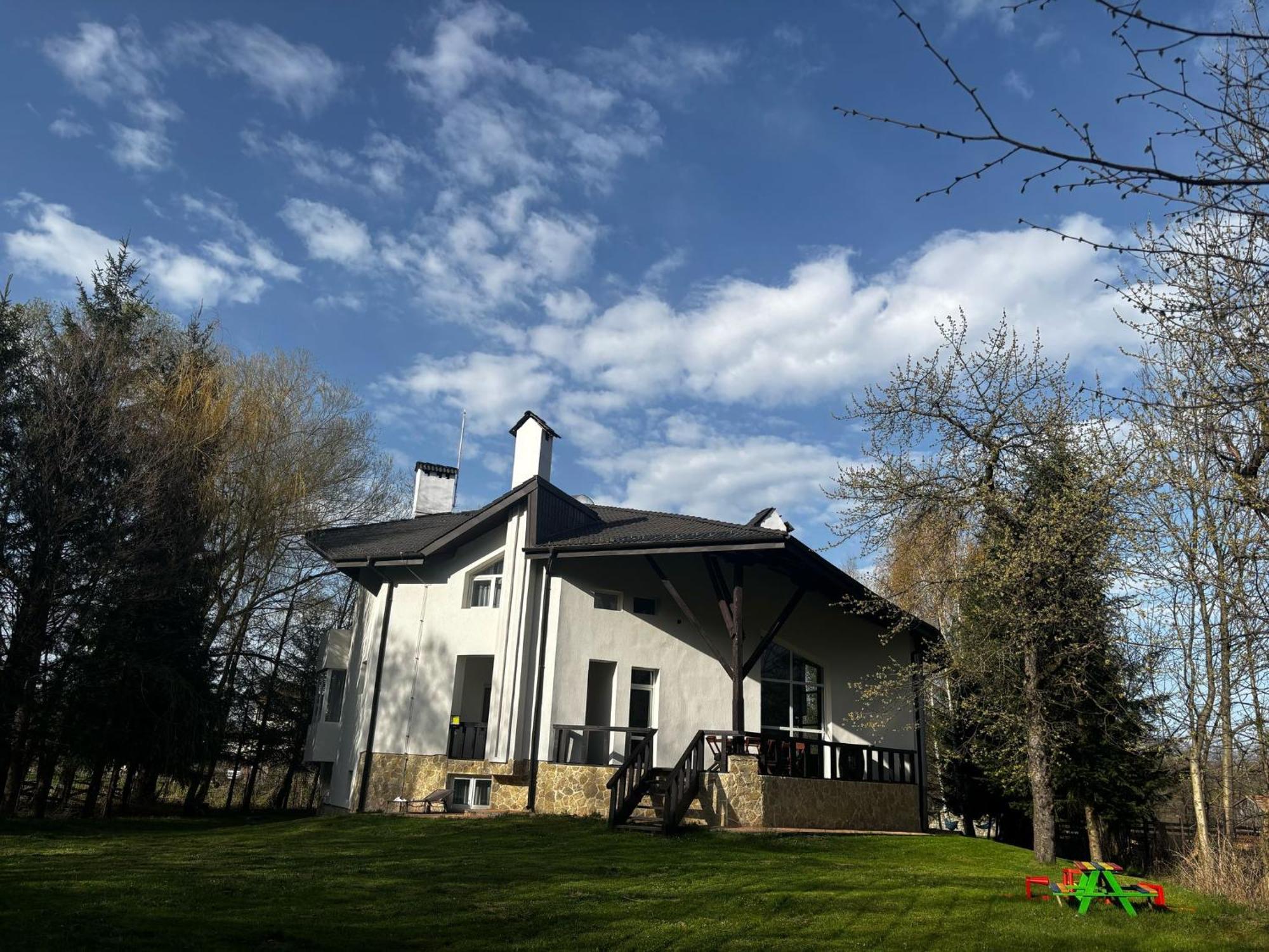 Vila Carpathia برانْ المظهر الخارجي الصورة