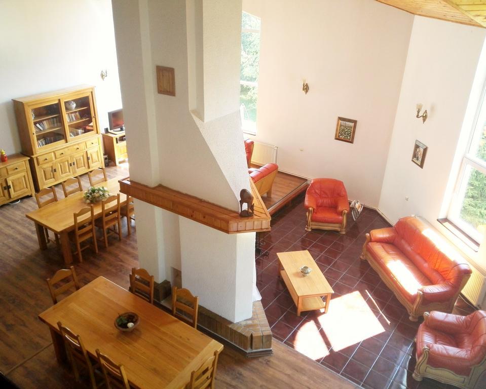 Vila Carpathia برانْ المظهر الخارجي الصورة
